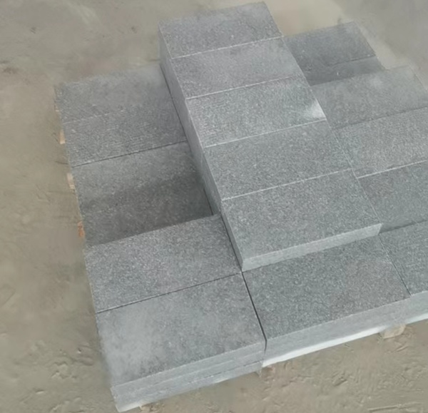 魯灰花崗巖：打造建筑與裝飾的經典之選